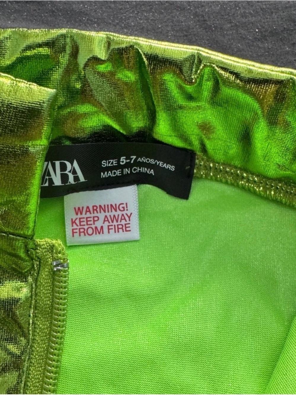 Green Aliens Siblings Costume Set - Zara - Picture 9 of 15